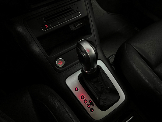 Volkswagen Tiguan, 2016 года, пробег 174000 км