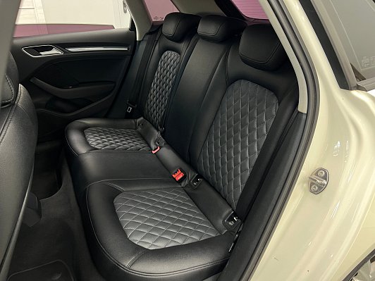 Audi A3 Ambiente, 2015 года, пробег 279296 км