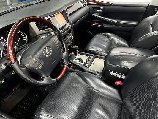 Lexus LX Sport Design 2, 2013 года, пробег 196691 км