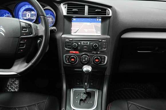 Citroen C4 Exclusive, 2014 года, пробег 118000 км