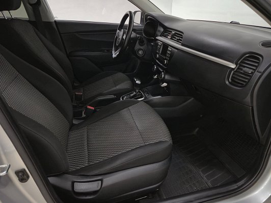 Kia Rio Luxe RED Line, 2017 года, пробег 143070 км