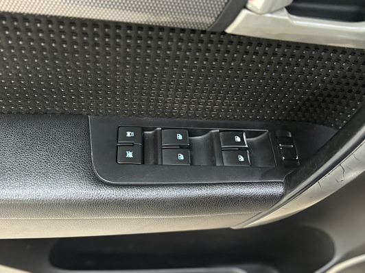 Chevrolet Captiva LT+ 7 мест, 2012 года, пробег 180613 км