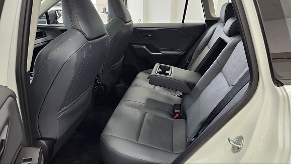Toyota RAV4 Luxury, 2026 года, пробег 904 км
