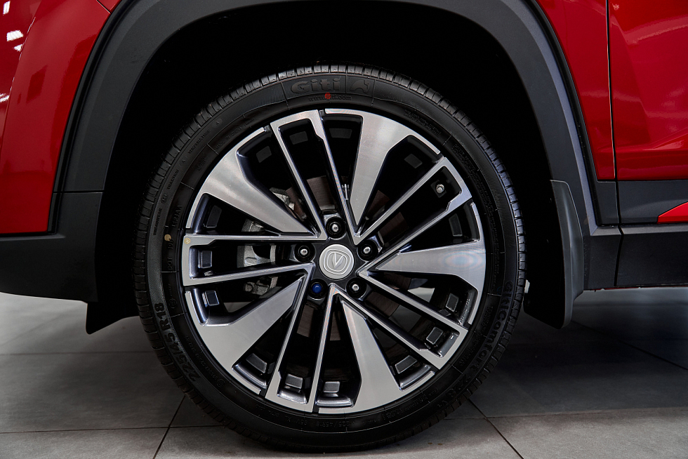 Changan CS35 Plus Техно, серебряный