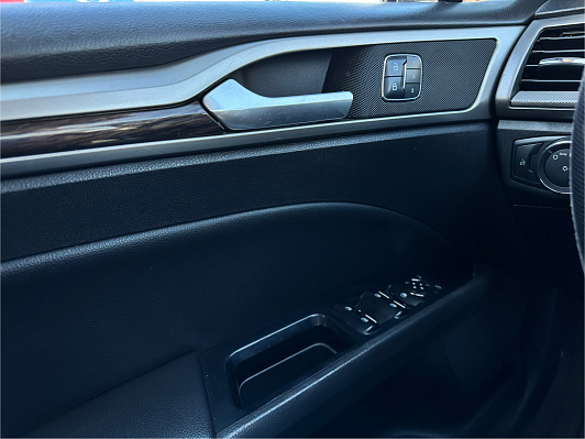 Ford Fusion (North America), 2017 года, пробег 157000 км