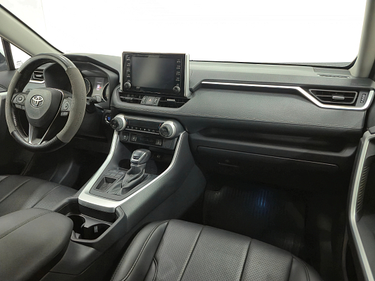Toyota RAV4 Комфорт, 2019 года, пробег 103658 км