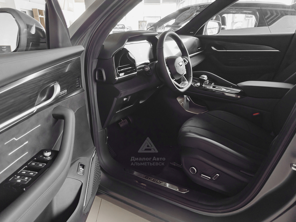 Geely Monjaro Exclusive (2023-2025), серый