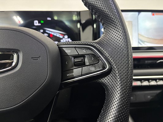 Geely Coolray, 2023 года, пробег 31835 км