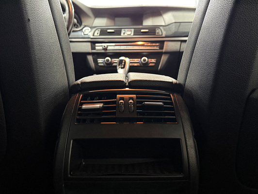 BMW 5 серии, 2012 года, пробег 115111 км