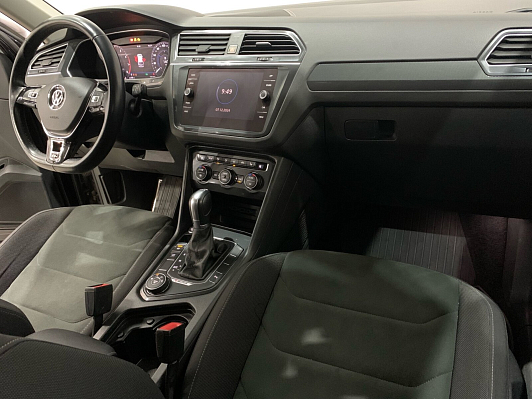 Volkswagen Tiguan, 2018 года, пробег 124500 км