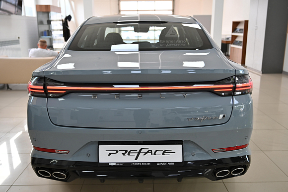 Geely Preface Flagship, серый