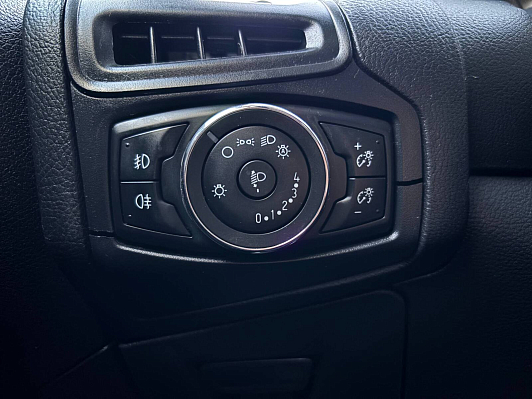 Ford Focus SYNC Edition, 2012 года, пробег 200225 км