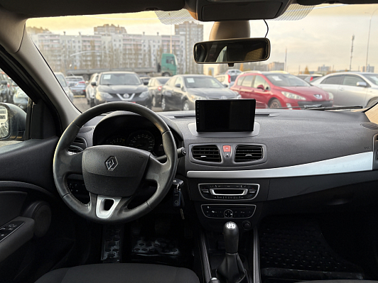 Renault Fluence, 2011 года, пробег 238823 км