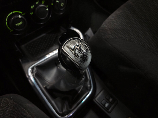 Lada (ВАЗ) Priora Norma Climate 21705-41-058, 2015 года, пробег 241361 км