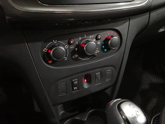 Renault Sandero Stepway Life City, 2019 года, пробег 57400 км