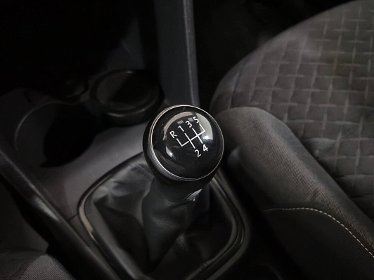 Volkswagen Polo Drive, 2018 года, пробег 131136 км