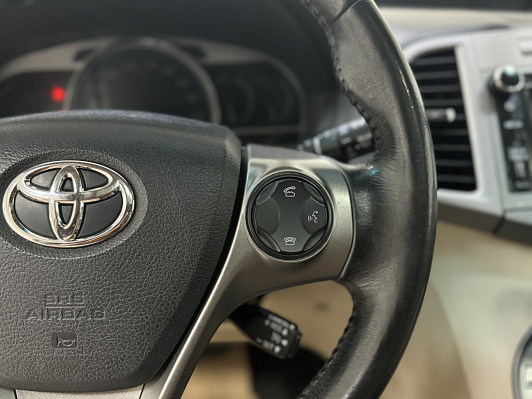 Toyota Venza, 2013 года, пробег 131000 км