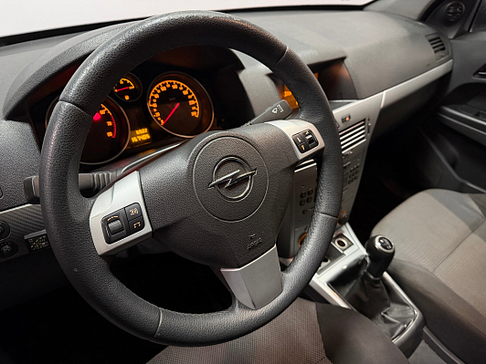 Opel Astra, 2012 года, пробег 157391 км