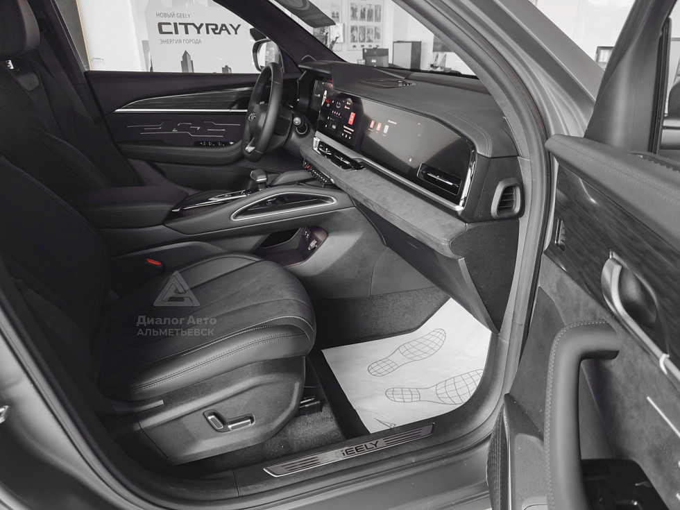 Geely Monjaro Exclusive, серый