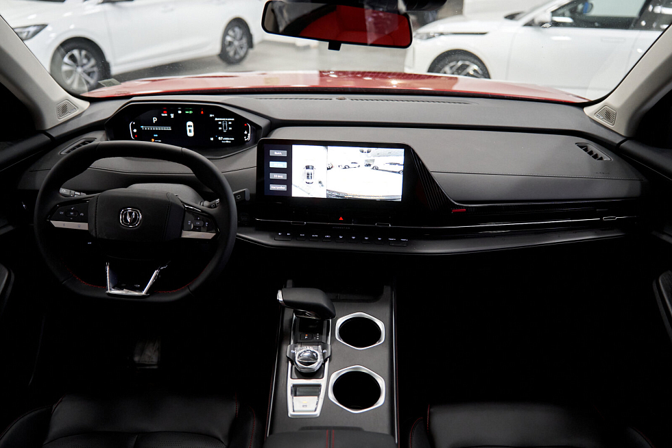 Changan UNI-S (CS55 Plus) Luxe, красный