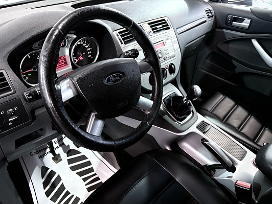 Ford Kuga Trend, 2011 года, пробег 251000 км