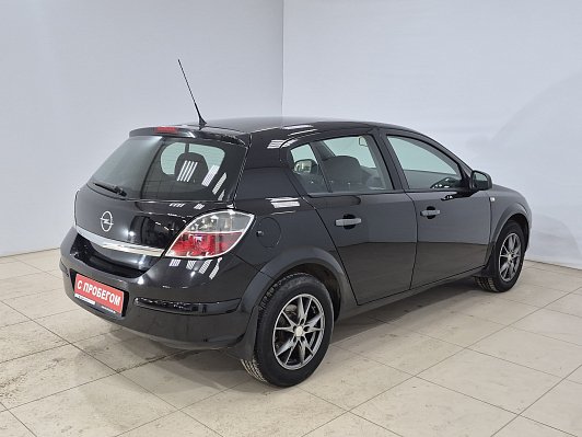 Opel Astra, 2011 года, пробег 67600 км