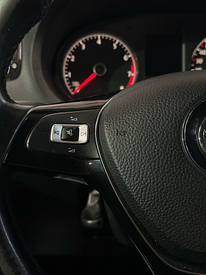 Volkswagen Polo Life, 2017 года, пробег 161000 км