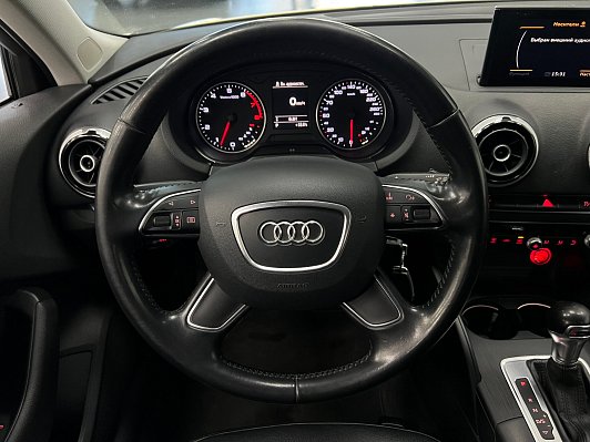 Audi A3 Ambiente, 2015 года, пробег 279296 км