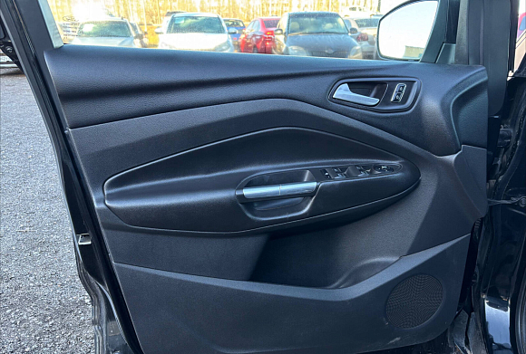 Ford Kuga Titanium, 2014 года, пробег 129431 км