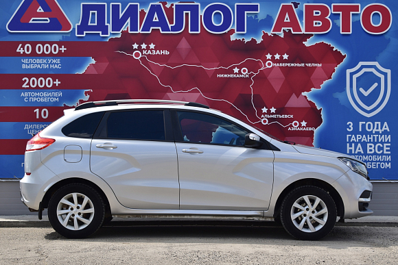 Lada (ВАЗ) XRAY Comfort, 2017 года, пробег 157100 км