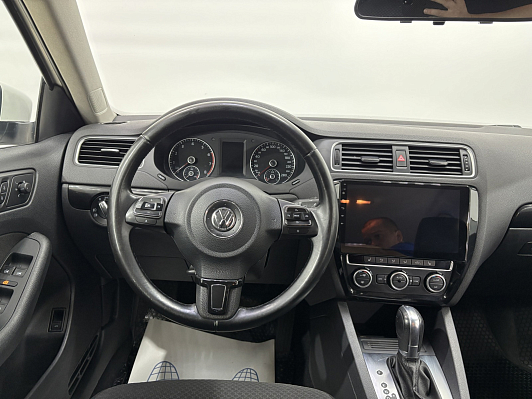 Volkswagen Jetta Comfortline, 2014 года, пробег 118097 км
