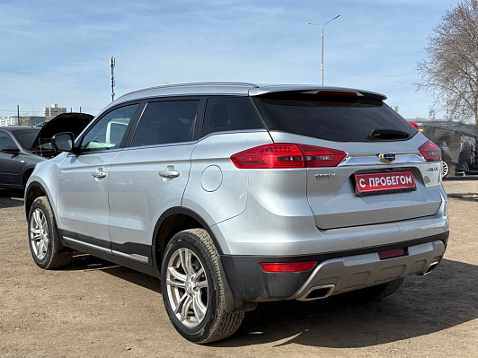 Geely Atlas Luxury, 2021 года, пробег 30000 км