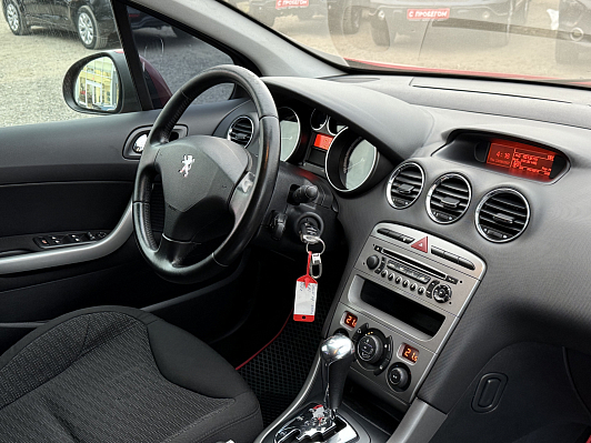 Peugeot 308, 2010 года, пробег 209980 км