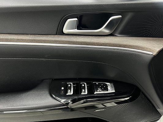 Kia K5 Luxe, 2020 года, пробег 97339 км