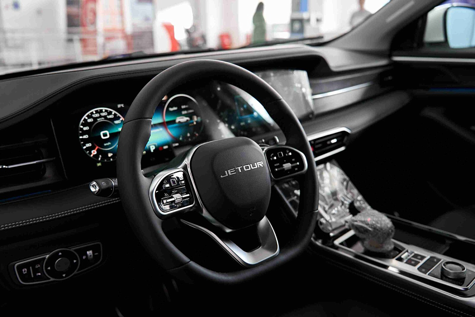 Jetour X90+ Премиум 7 мест, белый