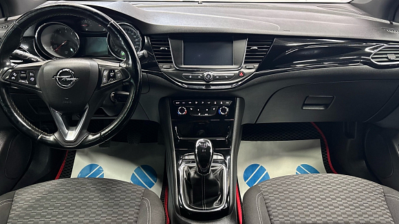 Opel Astra, 2017 года, пробег 158781 км