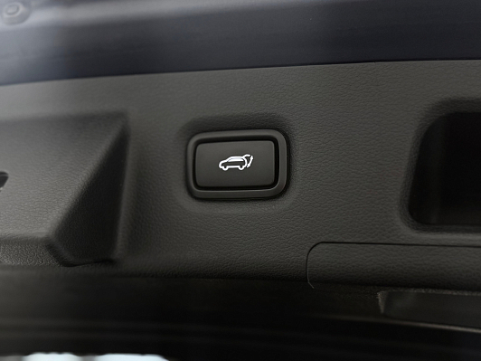 Hyundai Santa Fe High-Tech, 2019 года, пробег 75000 км