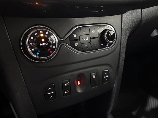 Renault Sandero Confort, 2016 года, пробег 115191 км