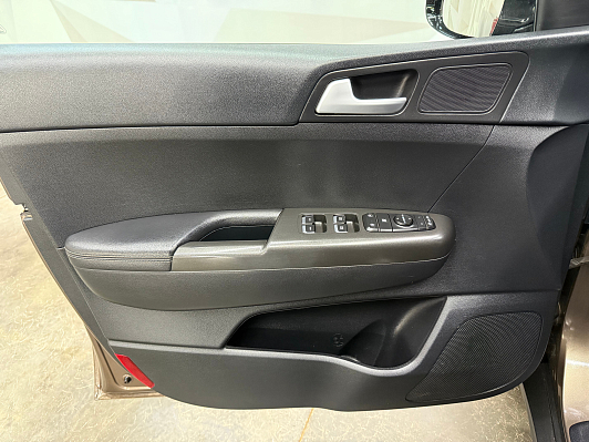 Kia Sportage Luxe, 2018 года, пробег 106528 км