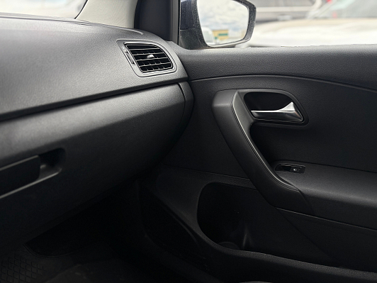 Volkswagen Polo Comfortline, 2012 года, пробег 218100 км