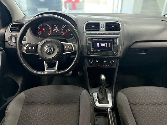 Volkswagen Polo Football Edition, 2018 года, пробег 219069 км