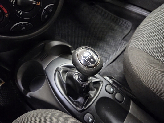 Ford Focus, 2004 года, пробег 288786 км