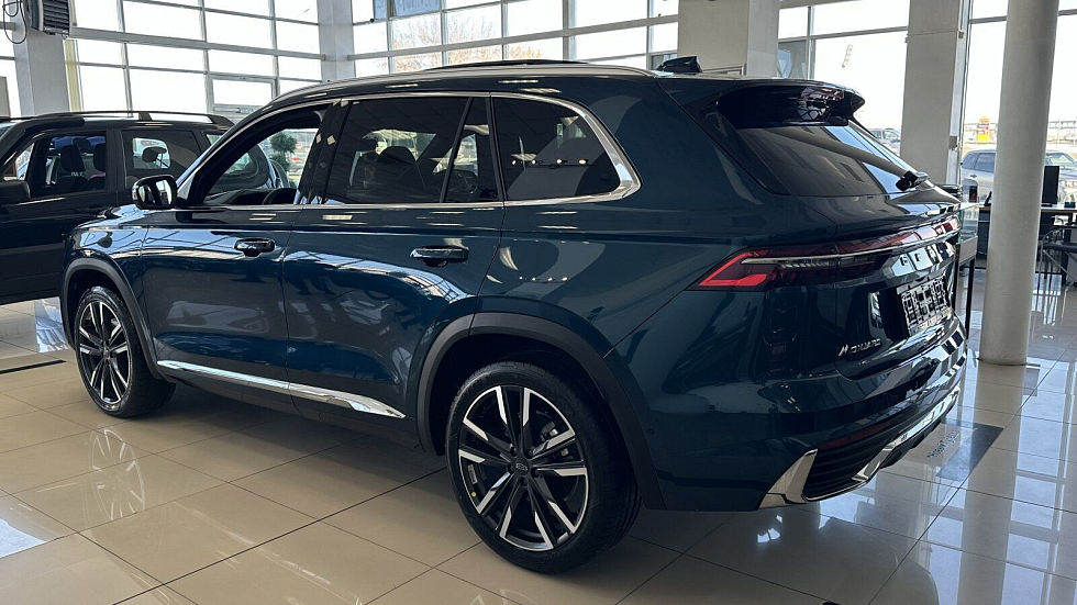 Geely Monjaro Exclusive, зеленый