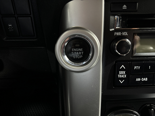 Toyota Land Cruiser Prado, 2012 года, пробег 243575 км