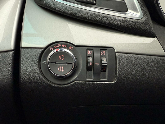 Opel Mokka Enjoy, 2014 года, пробег 180126 км