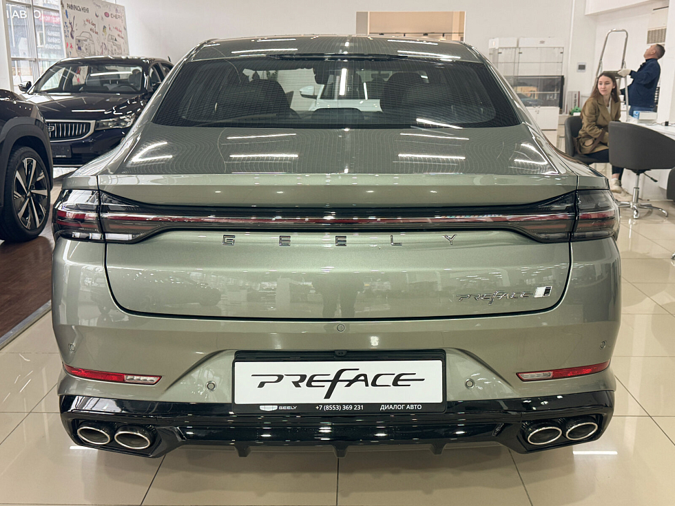 Geely Preface Флагман, зеленый