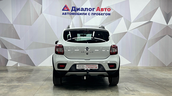 Renault Sandero Stepway Life, 2020 года, пробег 45000 км