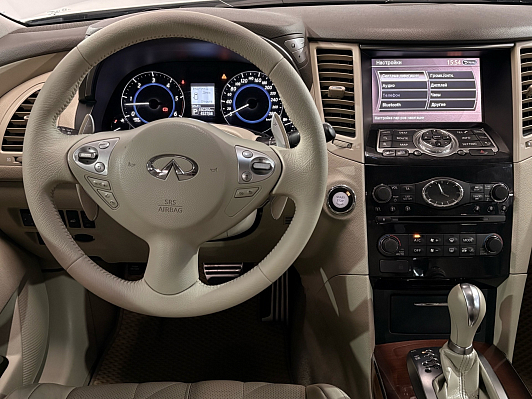 Infiniti QX70 Elegance, 2016 года, пробег 160258 км