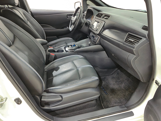 Nissan Leaf, 2019 года, пробег 53097 км