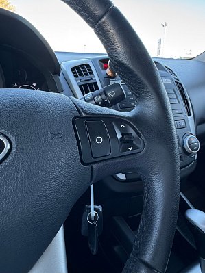 Kia Ceed, 2011 года, пробег 183073 км